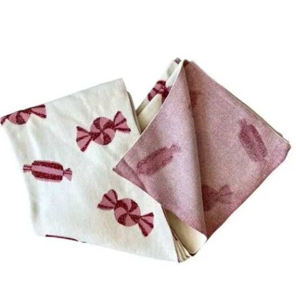 NWT JINGLES & JOY Christmas Peppermint Candy Throw 50x70 Cream Holiday Blanket - Picture 3 of 11